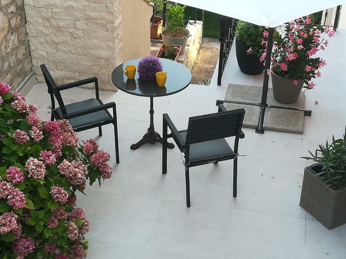 Studio Apartman Providence Šibenik Exterior foto